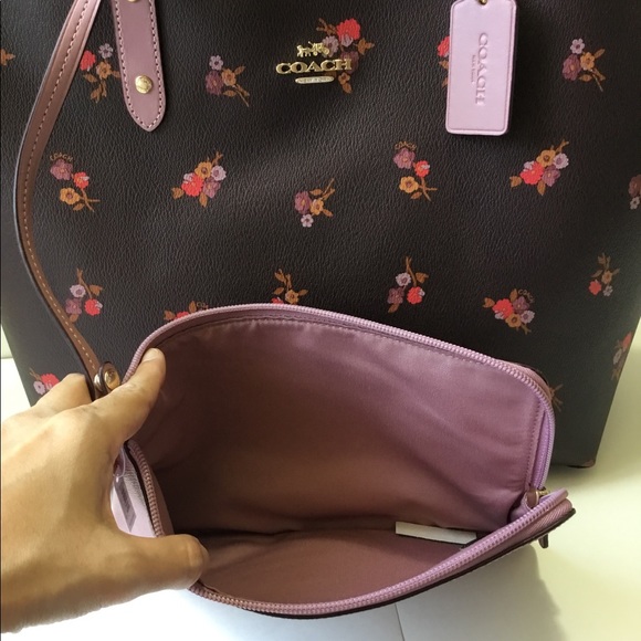 🌷Coach Reversible City Tote NWT. - Picture 2 of 8